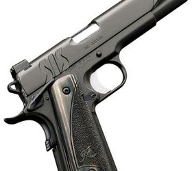 Kimber S.I.S Custom featuring the distinctive “SIS” slide serrations.