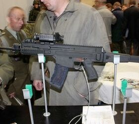 Czech Republic adopts new rifle, pistol and submachine gun