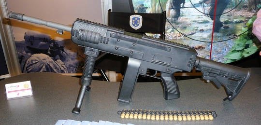 Lsat Army LSAT light machine gun and rifle | thefirearmblog.com