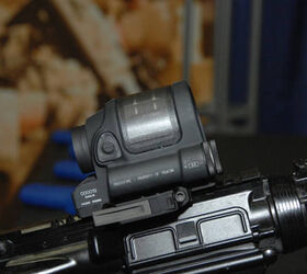 Trijicon SRS (Sealed Reflex Sight)