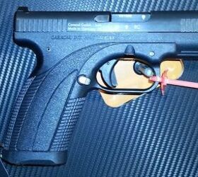 caracal 40s w pistol