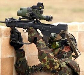 On The French Foreign Legion's EOTech Sights