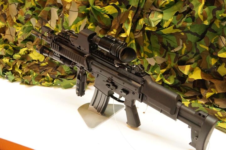 Exclusive: Taiwan's Latest Type XT Prototype Rifle | thefirearmblog.com