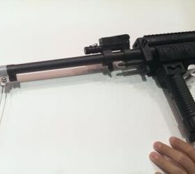 DSEi 13: ST Kinetics Ultimax 100 Mk5 | thefirearmblog.com