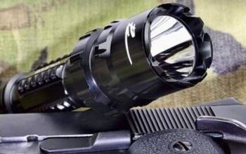 streamlight 2200 lumen flashlight 88060 ProTac HL 4 Blinder Light Packaged with a USB Streamlight SL-20X Flashlight
