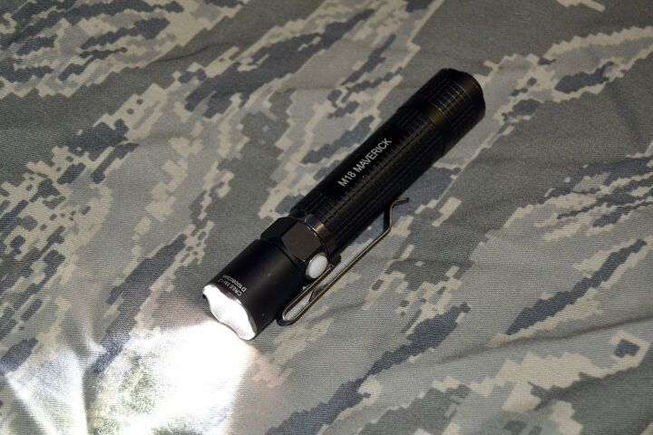 m18 olight flashlight WARRIORLAND 500 Lumen White LED Tactical Light with P320 Holster Combo Olight M18 Striker LED Flashlight