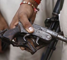 Uxlayotgan ona porno video tomosha qilish