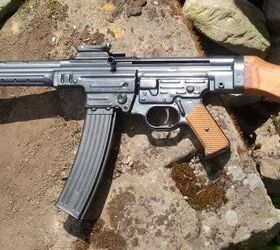 EL BE Tac semiauto MP-44