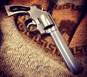 POTD: Naked S&W 686 .357 Magnum