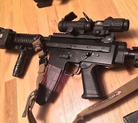 POTD: An American AK5 (Full auto FN Carbine)