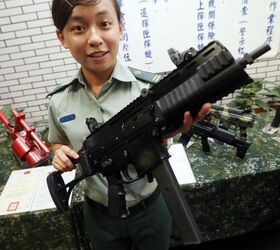 Taiwanese 205th Arsenal Unveils New Submachine Gun, The XT104