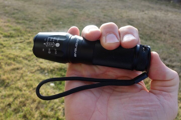 byb rechargeable flashlight The Olight Baton 4 Premium Edition impresses with a maximum light output of 1300 lumens and a light range of 170 metres baibian Rechargeable Flashlights 600,000 High