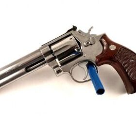 Lightning Review: 1983 Smith & Wesson 686 