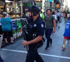 Upgraded NYPD In Times Square | thefirearmblog.com