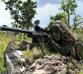 The 700's brother-in-uniform, the M24 rifle, is also found in the Brazilian Army inventory, more specifically, used by the Brigada de Operacoes Especiais (Special Operations Brigade), with headquarters in Goiania, Goias State.