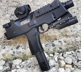 POTD: B&T TP9