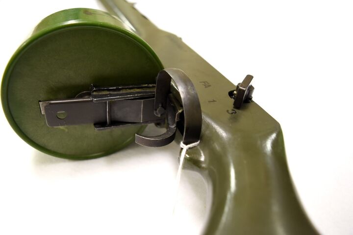 Firearm Showcase: The Winchester SPIW Flechette Rifles at the Cody ...