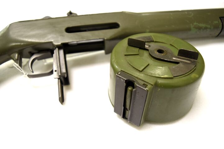 Firearm Showcase: The Winchester SPIW Flechette Rifles at the Cody ...