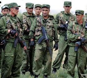 Tajik Soldiers armed with Type 81s