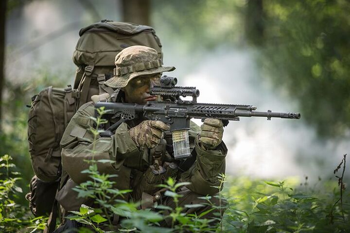 breaking news steyr mannlicher rheinmetall rs556 and rs40 modular assault rifle