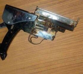 POTD From All Outdoor: Staple Gun Revolver & Other Homebrew Guns of the New Guinea Raskols