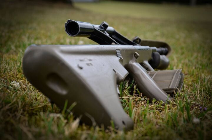 Happy Birthday! 1977-2017 – Steyr AUG 40 years (Photo heavy ...