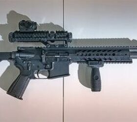 Video: The RS556 Steyr Mannlicher in full auto | thefirearmblog.com