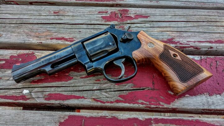 Model 19 TFB Review: Smith & Wesson Model 19 Classic .357 Magnum ...