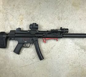 FRIDAY NIGHT LIGHTS: Illuminating A Suppressed MP5 – Lighted