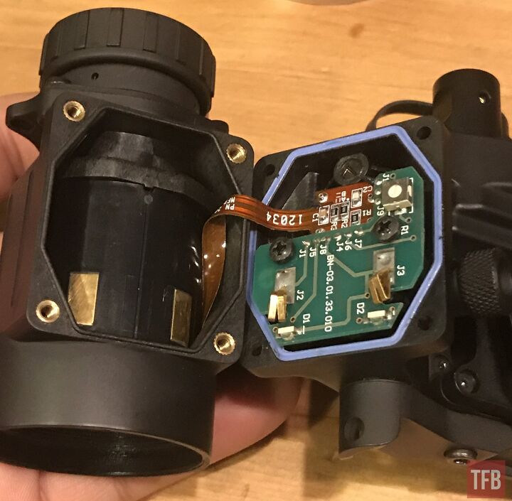 11769 пігтейл, що входить у міст для ручного регулювання посилення.