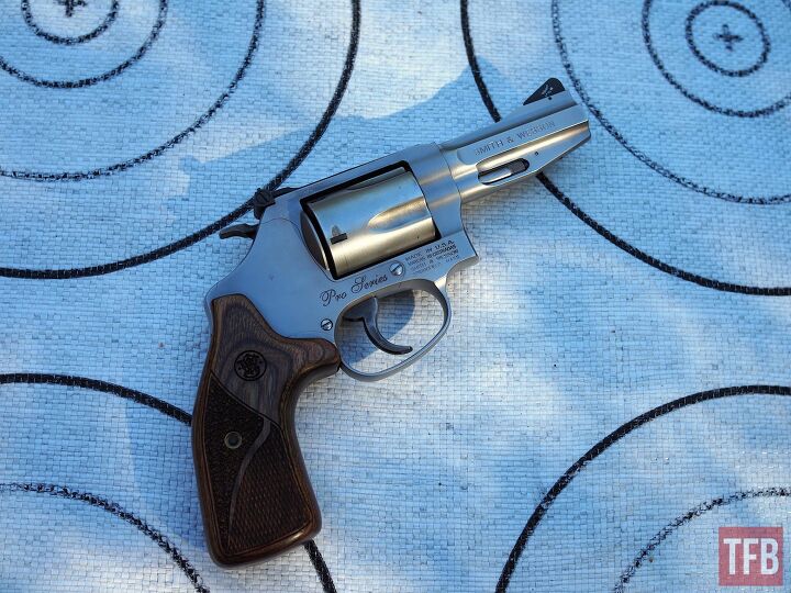 Wheelgun Wednesday: The Happy Medium – S&W Model 60 | thefirearmblog.com