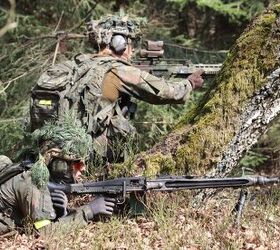 POTD: HK G36 and MG3 in Freundeskreis Panzerlehrbrigade 9