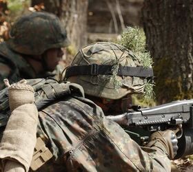 POTD: HK G36 and MG3 in Freundeskreis Panzerlehrbrigade 9 ...