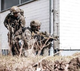 POTD: Heckler & Koch G36C In The Hands Of GSG9