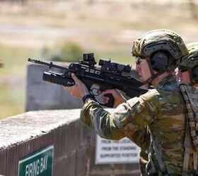 POTD: SL40 Grenade Launcher Attachment in Australian Army