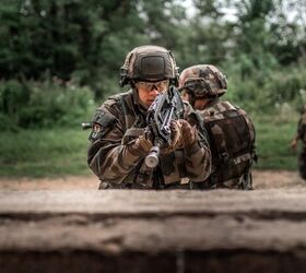 potd famas fusil d assaut de la manufacture d armes de saint etienne