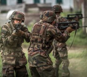 potd famas fusil d assaut de la manufacture d armes de saint etienne