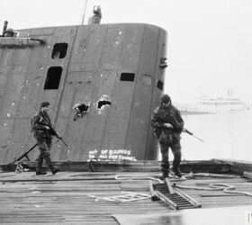 POTD: Royal Marines on Argentine Submarine Santa Fe (1982)