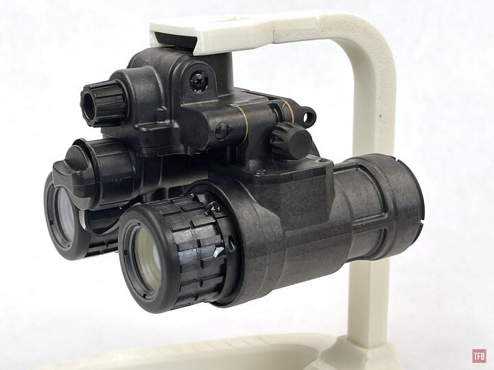 Friday Night Lights: Dual Tube Spotlight – L3Harris BNVD PVS-31A ...