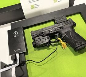 SHOT 2023] New Viridian FX45 Closed Emitter Green Dot Sight and
