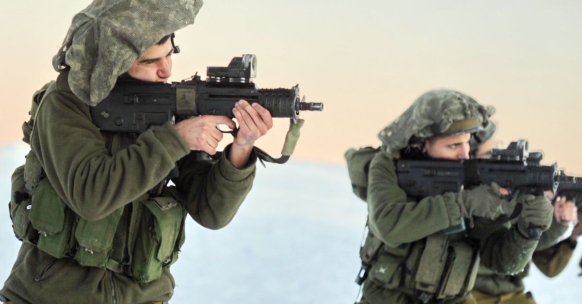 Israel Ministry of Defense Orders More IWI X95 Micro Tavors for IDF ...