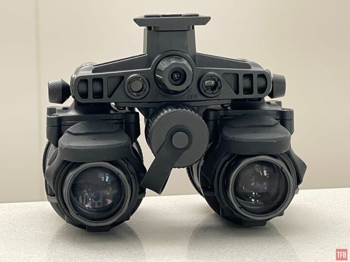 friday night lights infiray j 31 binocular night vision device