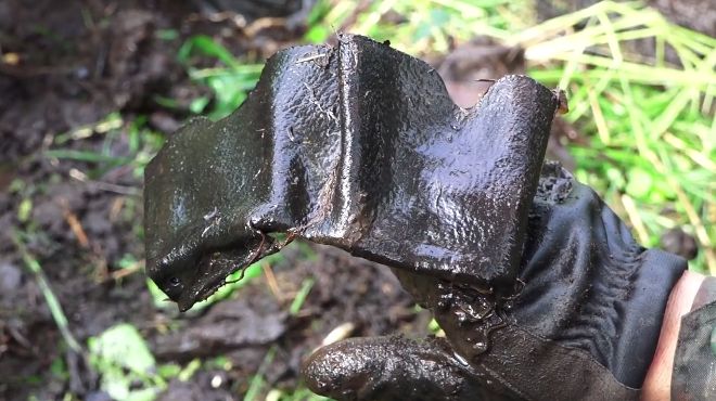 ww2 weapons extremely well preserved in a swamp