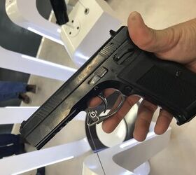 [IWA 2018] Norinco Handguns And A Chinese M4 Style Shotgun