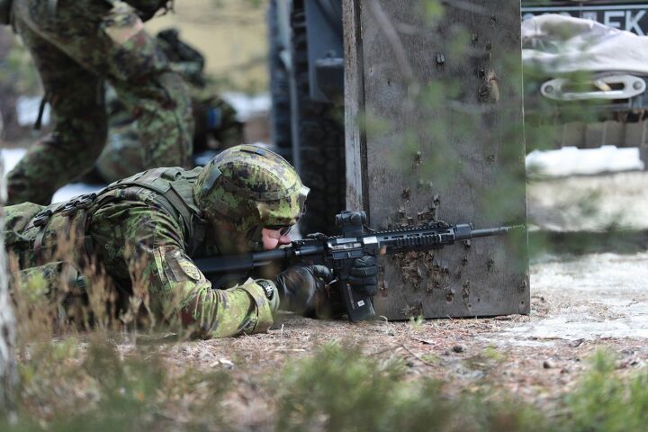 Estonian Rifle Trials: SIG, H&K & LMT Rifles In Running ...