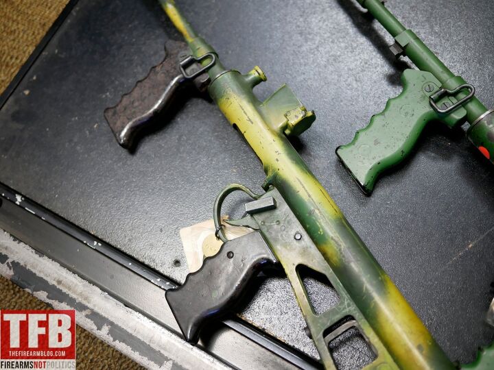 an early fde australian factory camouflage patterns of ww2