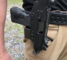 POTD: Bro, do you even holster your Uzi?