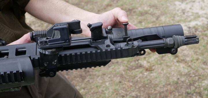 Hands on with the SL40 UBGL/Standalone Grenade Launcher from Lithgow ...