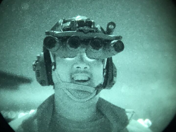 Коли всі фотони потоком потрапляють у ваші очні яблука.