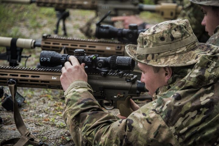 82nd Airborne Snipers Jump Testing Army's New Compact Sniper Rifle ...